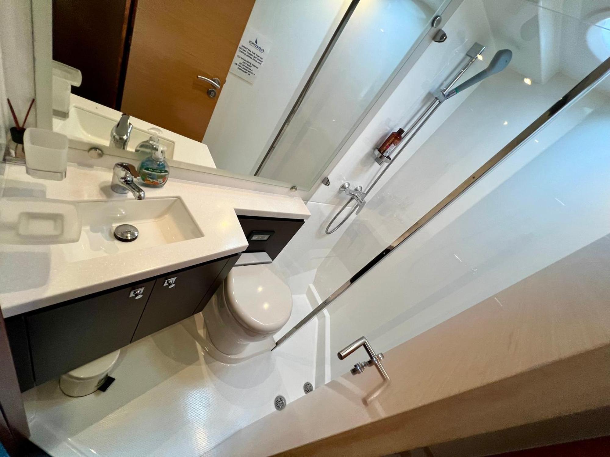 Floatinn Boat-Bnb Genève Eksteriør billede